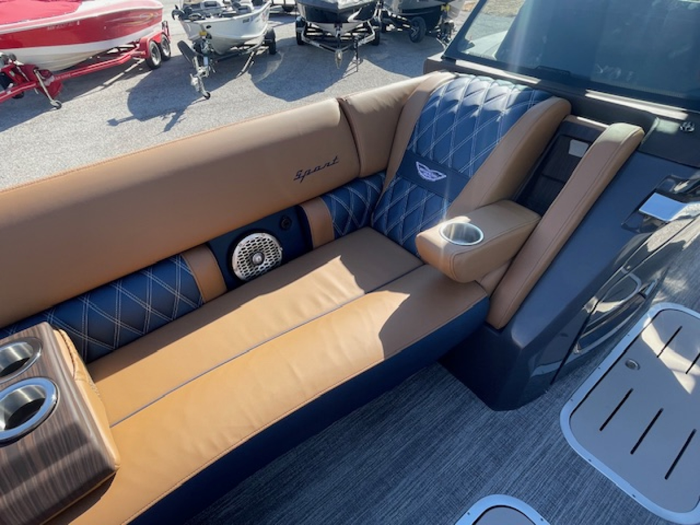 New 2026 Bennington 23 RSBA TRITOON Pontoon Boat