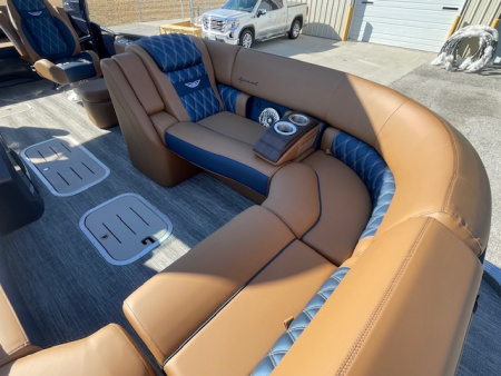 New 2026 Bennington 23 RSBA TRITOON Pontoon Boat