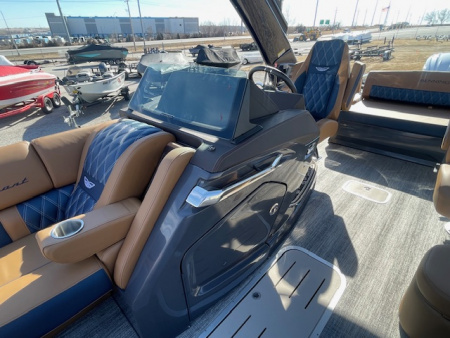 New 2026 Bennington 23 RSBA TRITOON Pontoon Boat