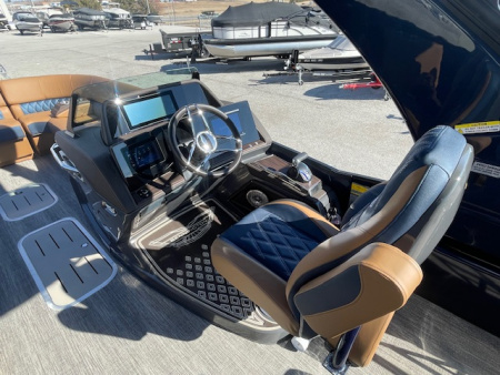 New 2026 Bennington 23 RSBA TRITOON Pontoon Boat