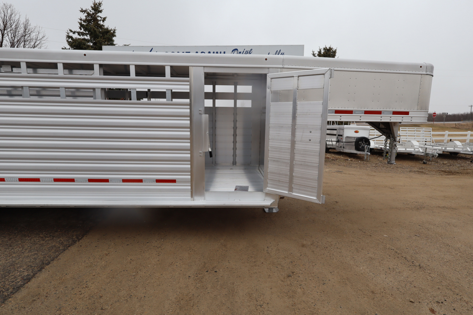 New 2026 Featherlite Trailers 24' Stock Stock / Stock Combo Trailer