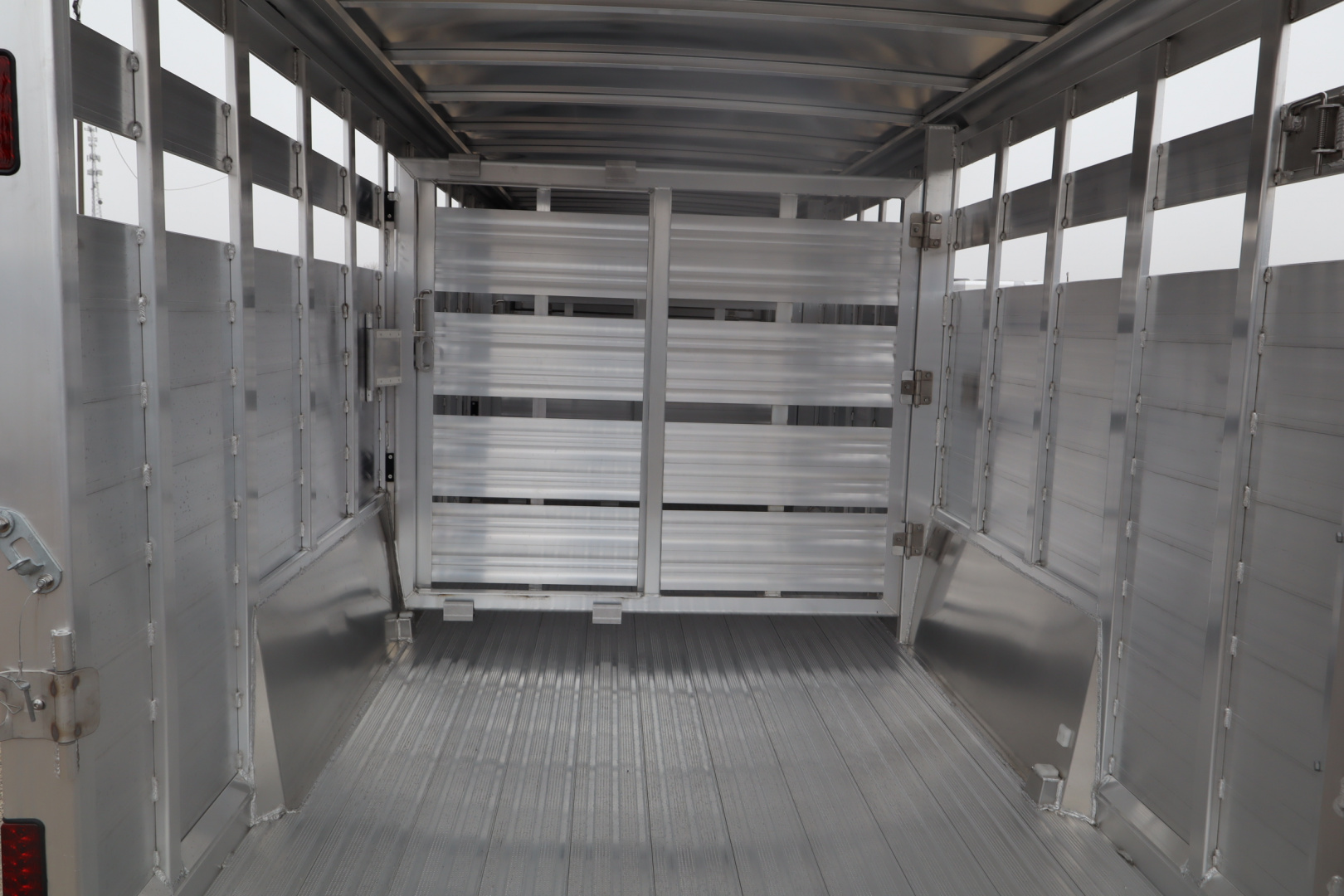New 2026 Featherlite Trailers 24' Stock Stock / Stock Combo Trailer