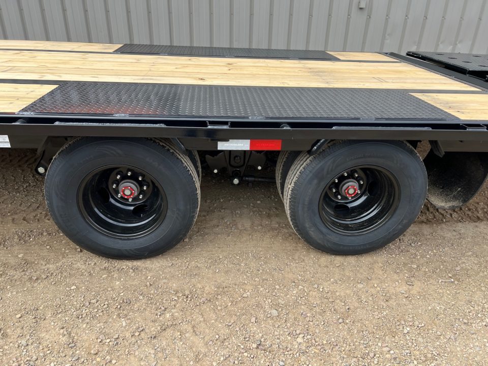 New 2026 PJ Trailers 32' LD Gooseneck 10K's Flatbed Trailer
