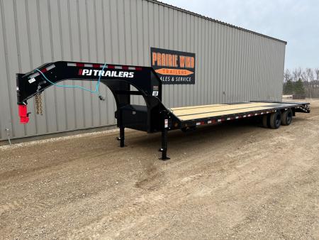 New 2026 PJ Trailers 32' LD Gooseneck 10K's Flatbed Trailer