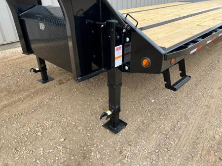 New 2026 PJ Trailers 32' LD Gooseneck 10K's Flatbed Trailer