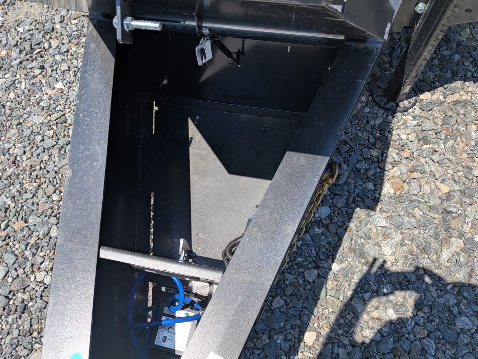 New 2026 Diamond C Trailers Diamond C PX 212 25' Pintle Trailer w/ Max Ramps 25.9K GVWR Deckover Trailer