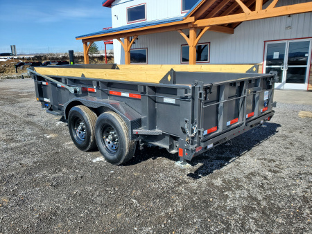 New 2026 Diamond C Trailers LPT207 Pacesetter Edition / 82"x14' / 15500 GVWR