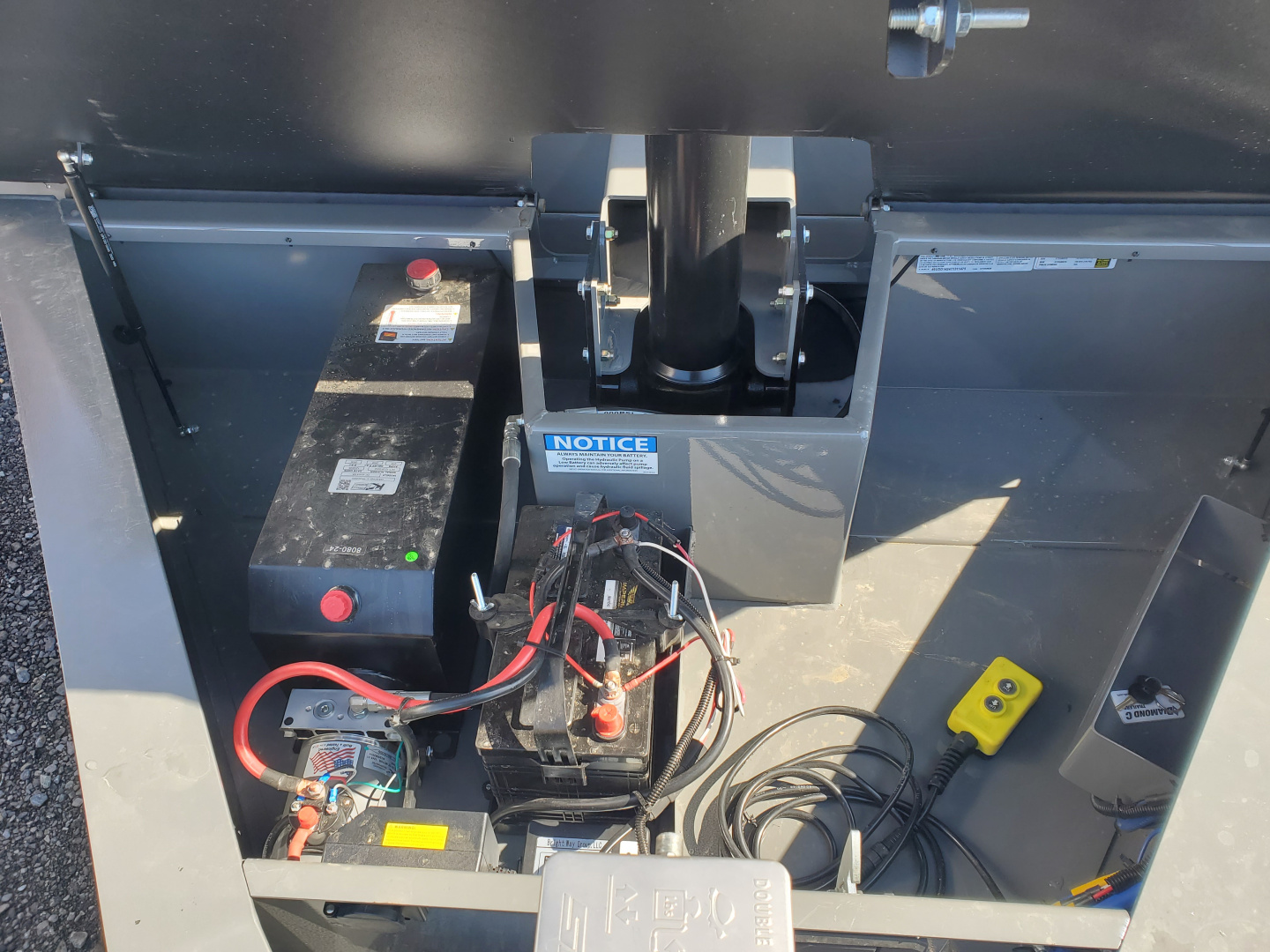 New 2026 Diamond C Trailers LPT207 Dump Trailer / 82"X14' / 15500 GVWR