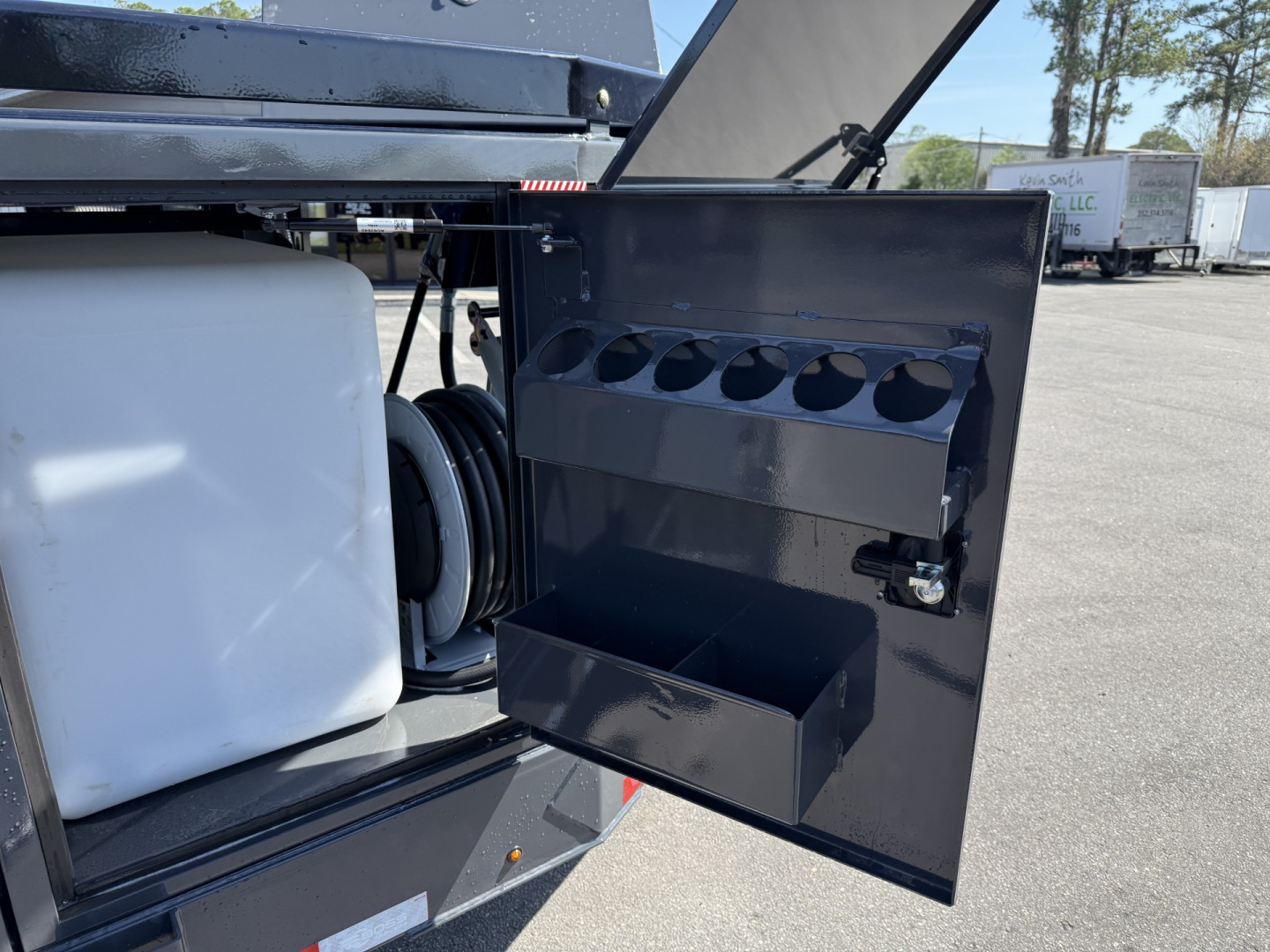 New MT660072 BOSS TRAILERS 660 GALLON MULTI TANK NO-HAZMAT FUEL TRAILER