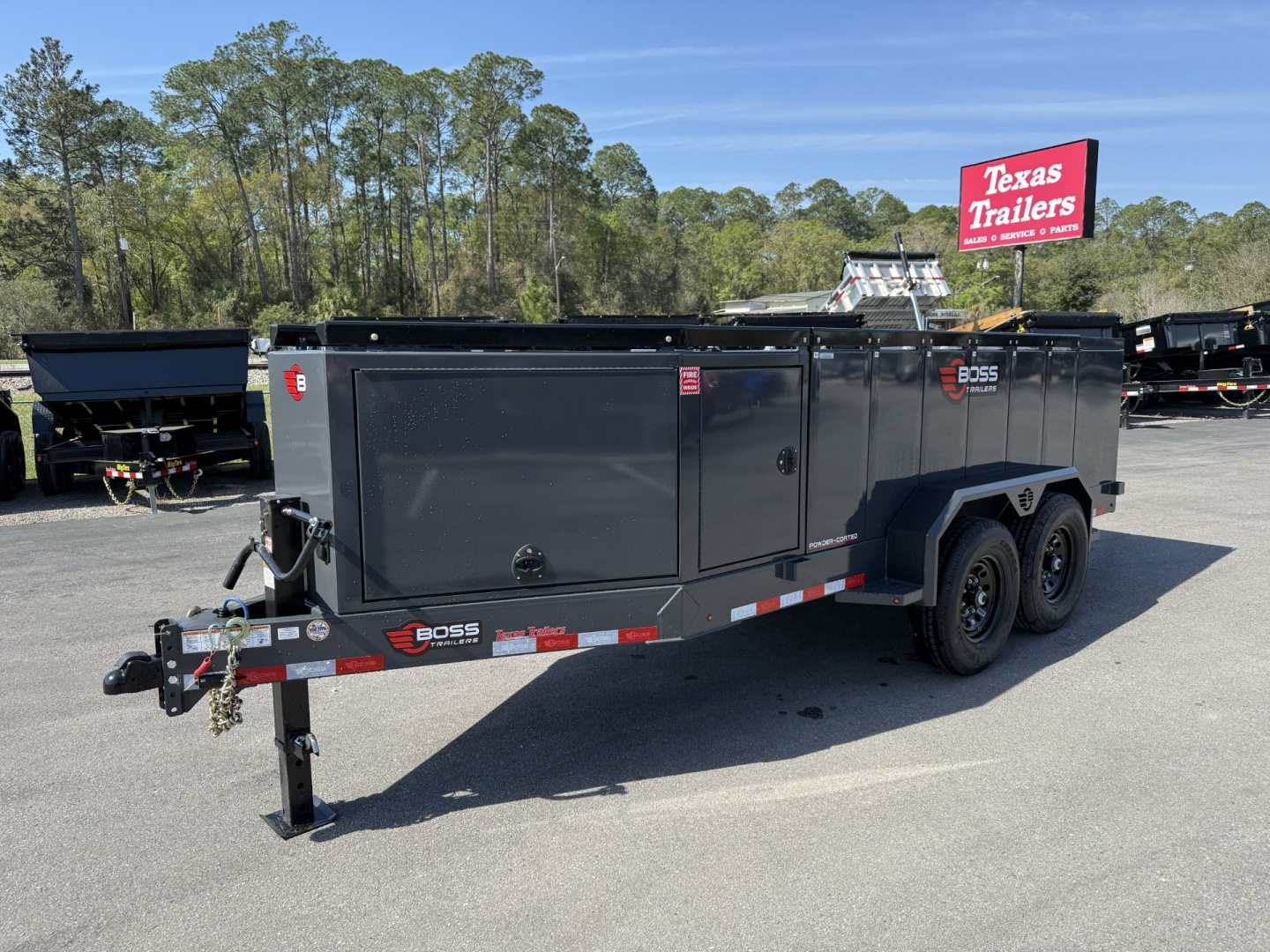 New MT660072 BOSS TRAILERS 660 GALLON MULTI TANK NO-HAZMAT FUEL TRAILER