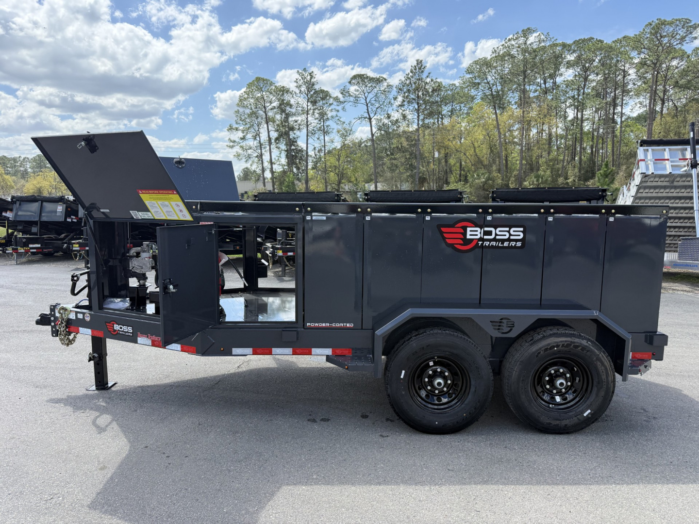 New MT660072 BOSS TRAILERS 660 GALLON MULTI TANK NO-HAZMAT FUEL TRAILER