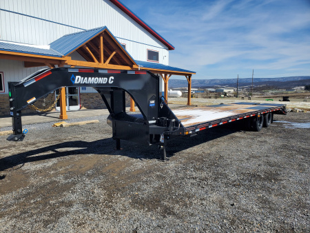 New 2026 Diamond C Trailers FMAX212 Gooseneck / 102"x32' / 25900 GVWR
