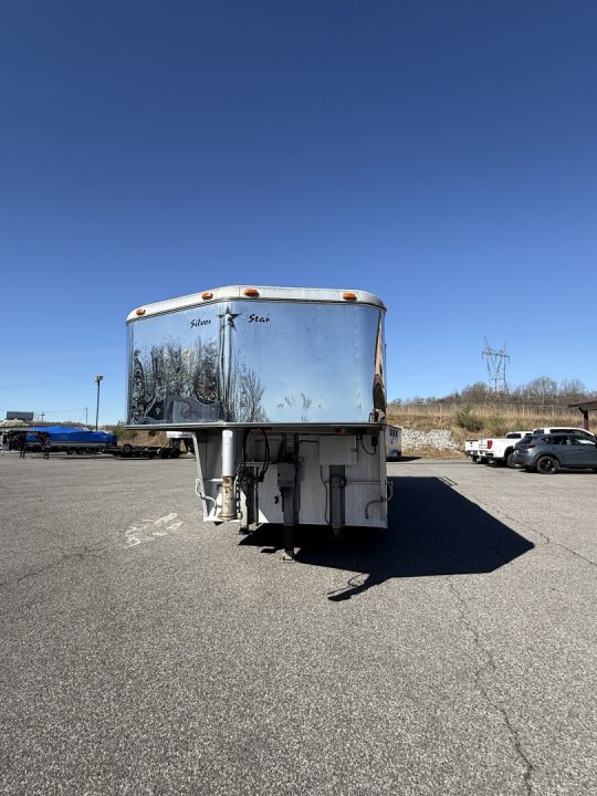 Used 2004 Silver Star 8312 Horse Trailer