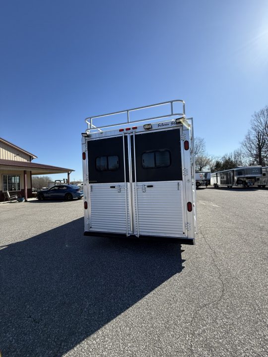 Used 2004 Silver Star 8312 Horse Trailer