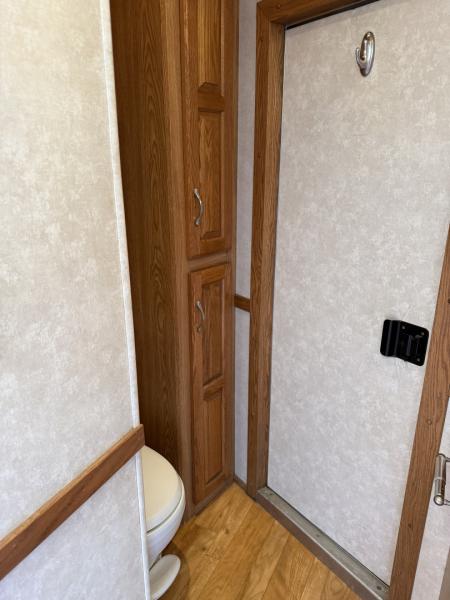 Used 2004 Silver Star 8312 Horse Trailer