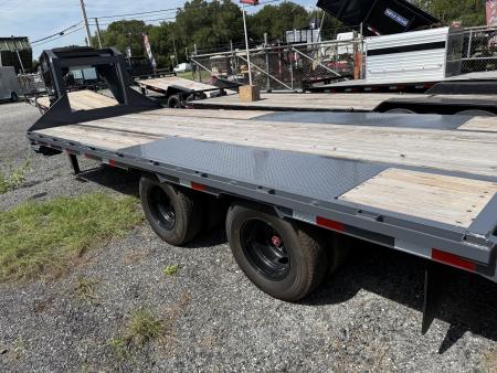 New 2026 Triple Crown Trailers 25FT (20+5) Gooseneck Equipment Trailer – Dovetail w/ Mega Ramps