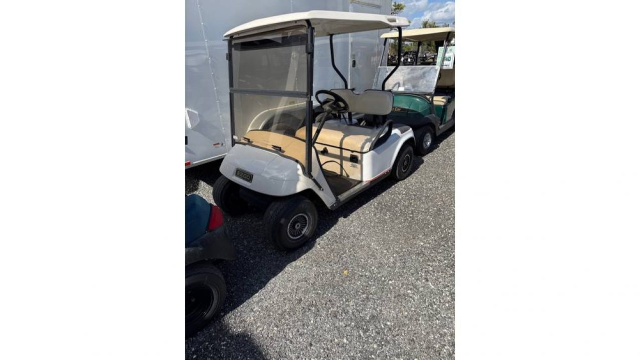 Used 2000 E-Z-GO Golf Cart