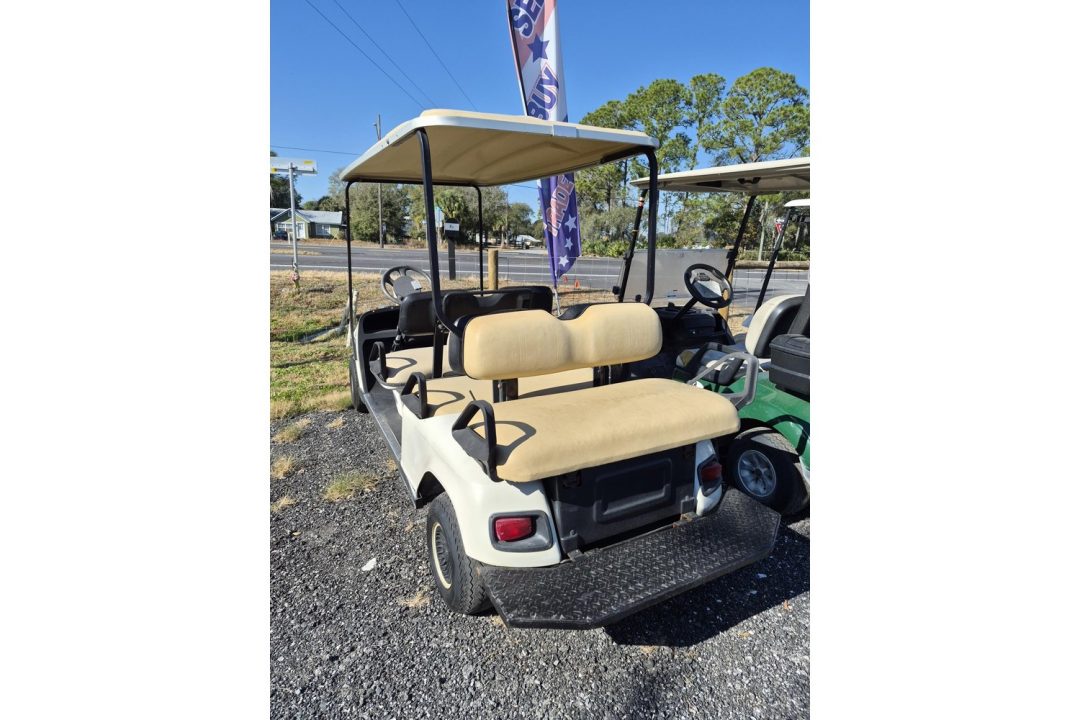 Used 2006 E-Z-GO 6 Seater Gas Golf Cart Golf Cart
