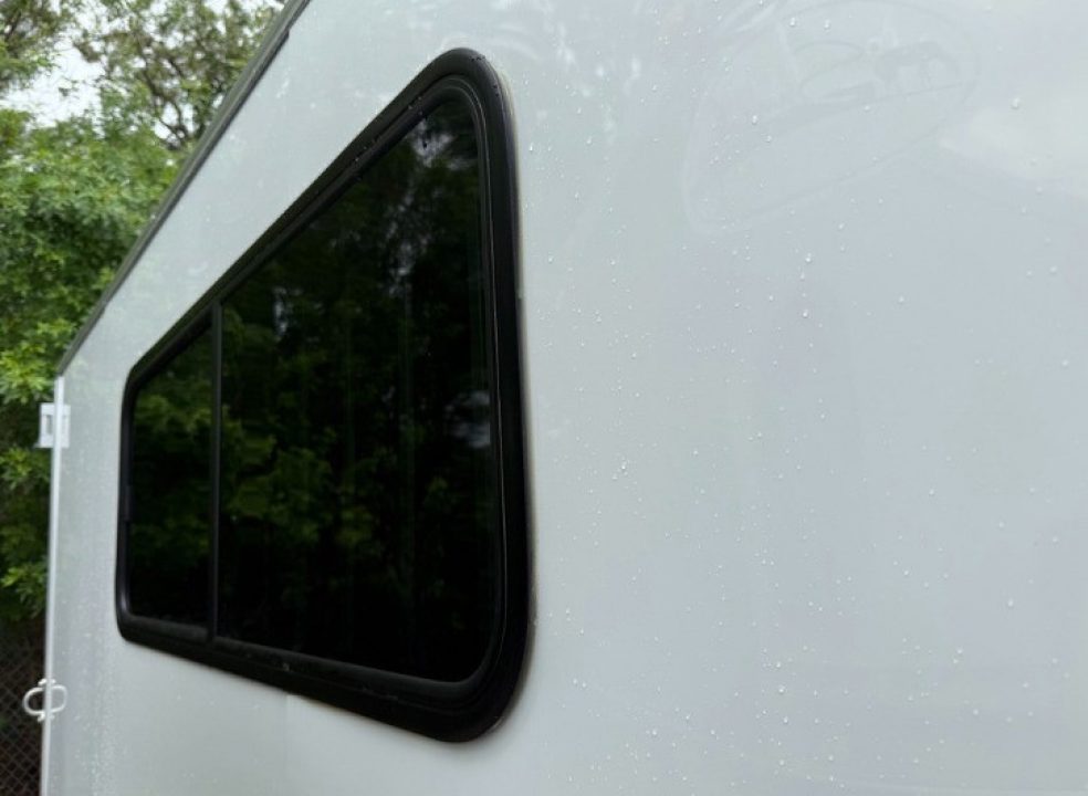 New 2026 Frontier Flatbeds 3 Horse Trailer with Drop Down Windows and Double Doors in Rear