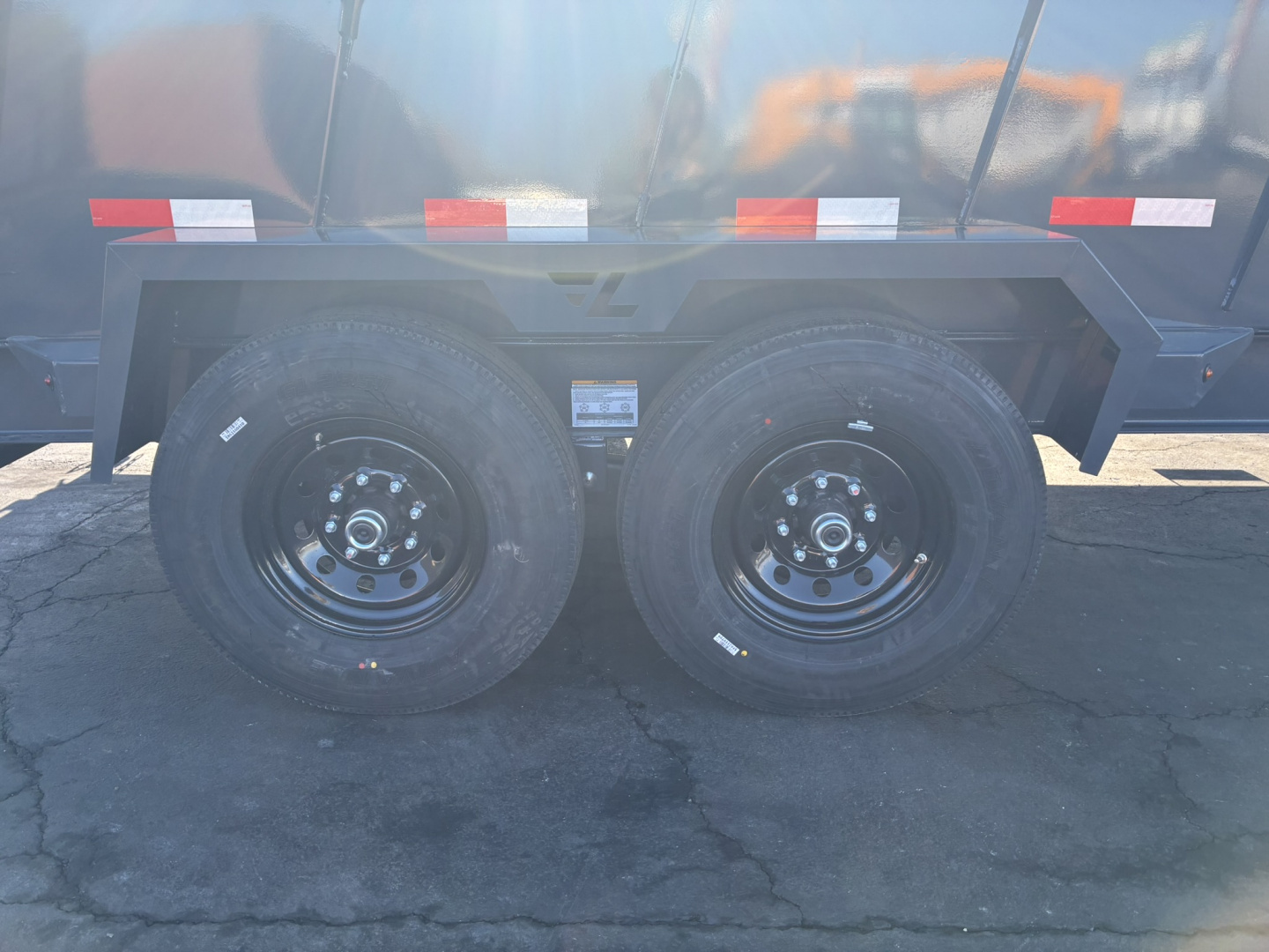 New 2026 Lamar Trailers 83"x16'-14K Telescopic Dump Trailer