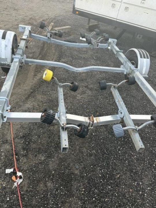 Used 2000 Vantage Boat Trailers Vantage Boat Trailer