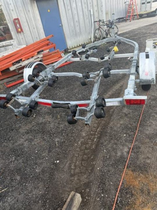 Used 2000 Vantage Boat Trailers Vantage Boat Trailer