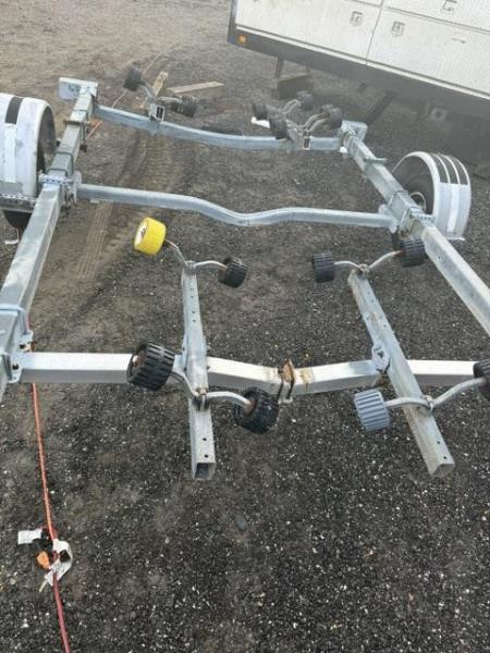 Used 2000 Vantage Boat Trailers Vantage Boat Trailer