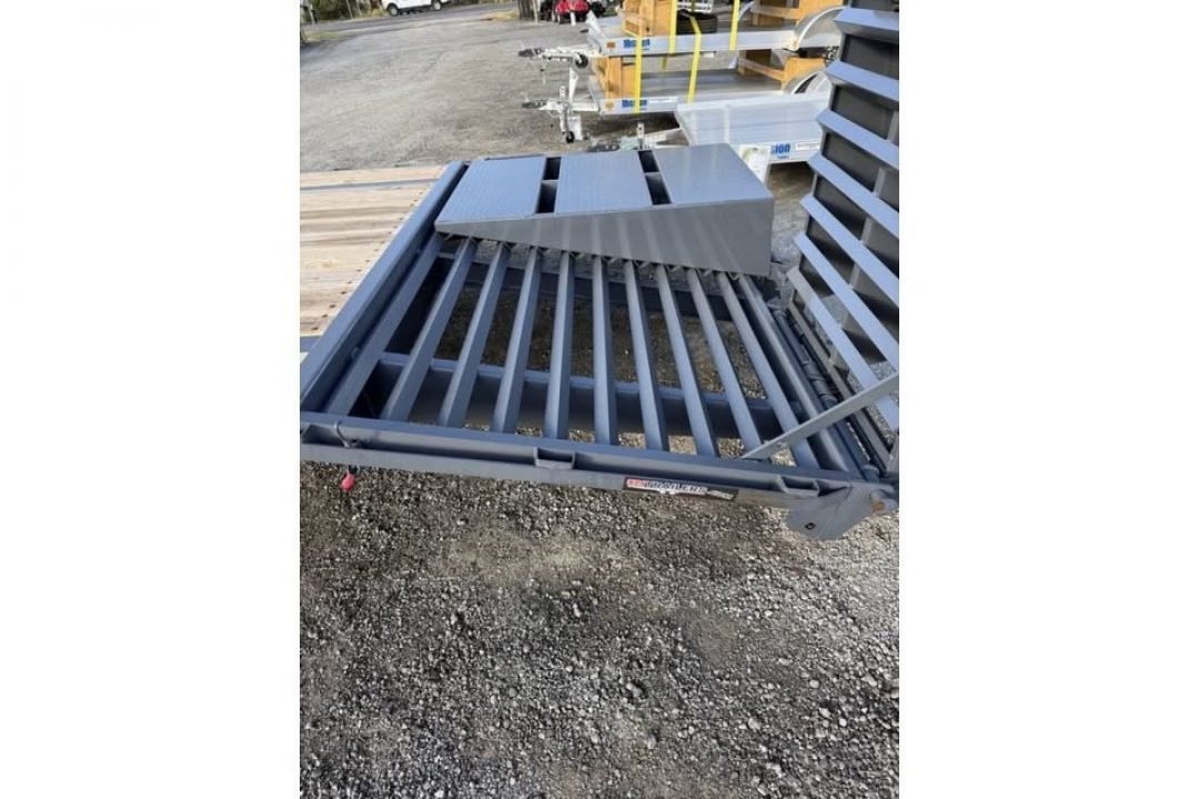 New 2026 Triple Crown Trailers 40 Ft. Gooseneck Equipment Trailer – 35+5 Flatbed | Mega Ramps | 17,500 LB GVWR Equipment Trailer