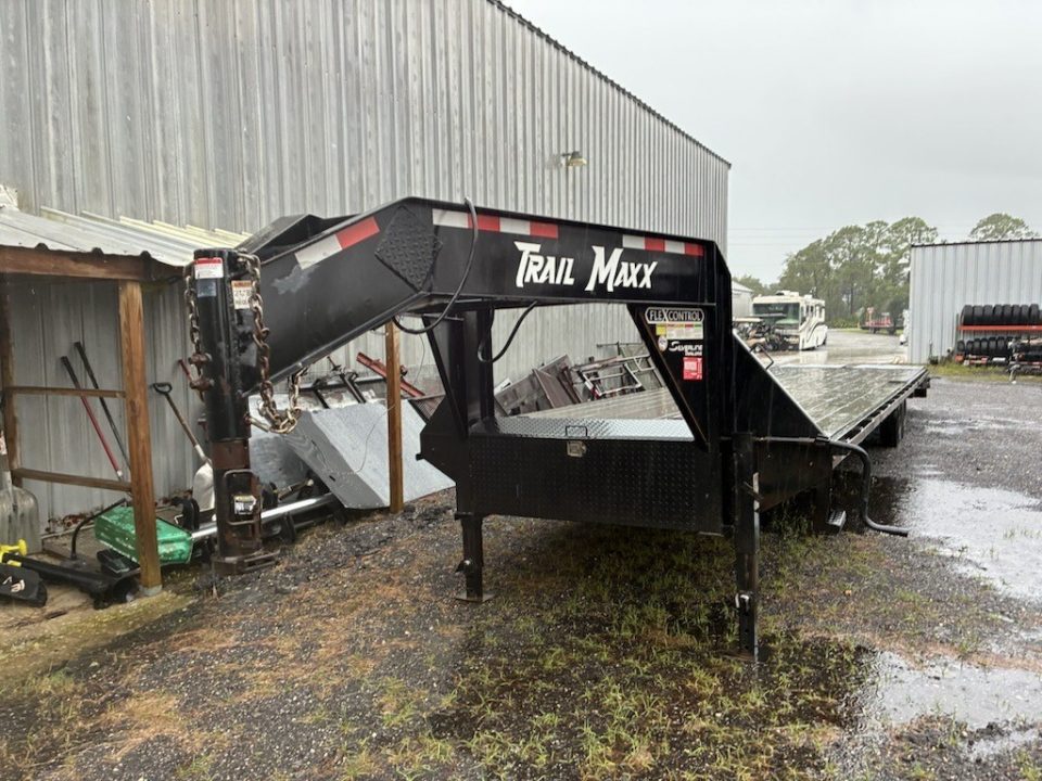 Used 2023 Trail Maxx Flatbed Trailer