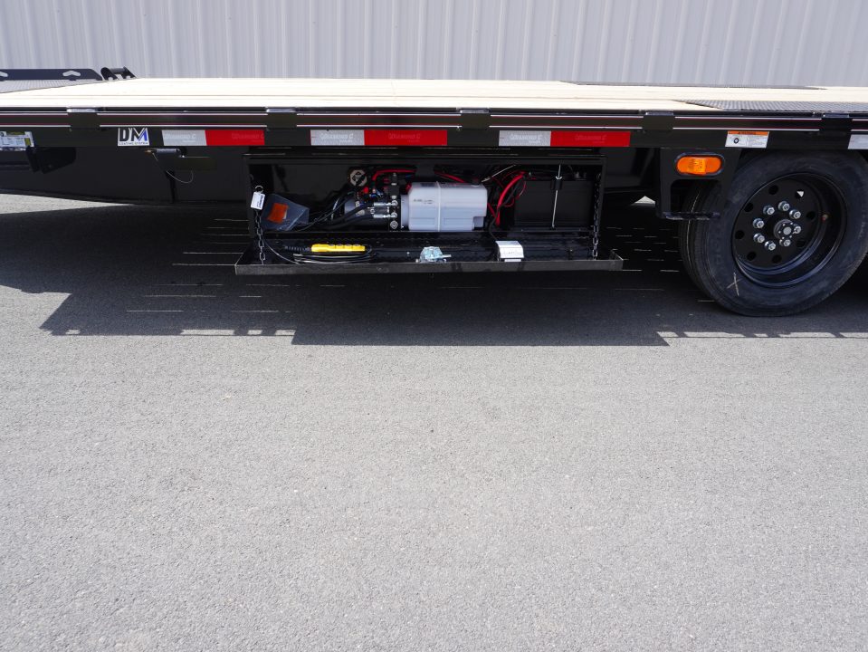 New 2026 Diamond C Trailers DET207 22ft Deckover Tilt Tilt Trailer