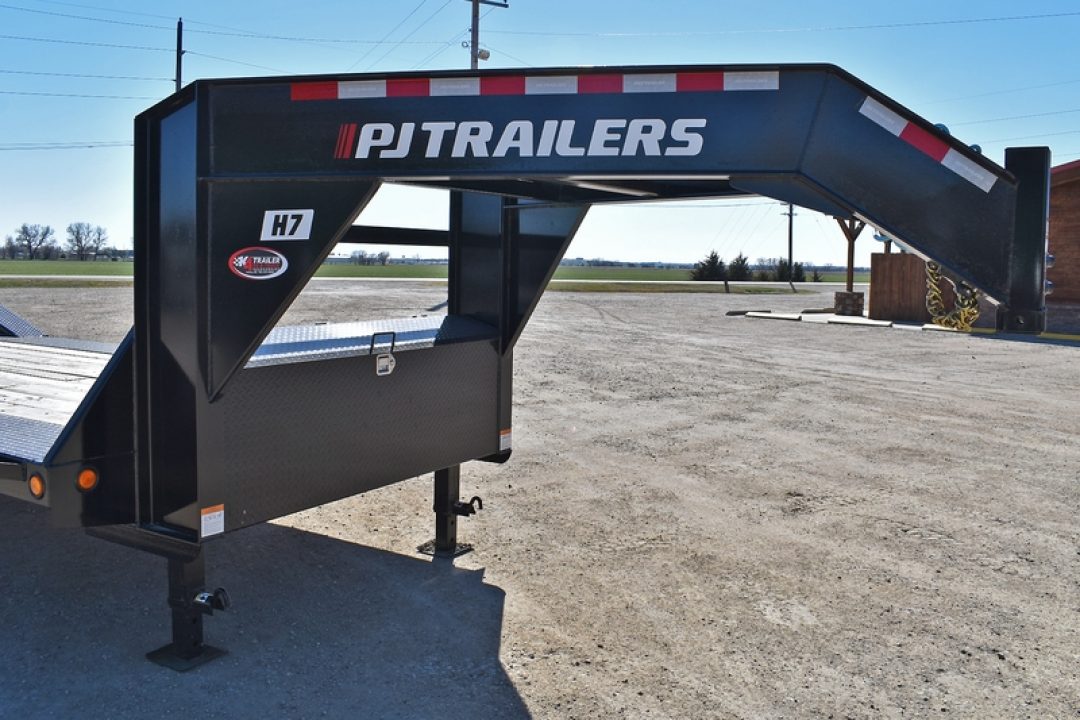 New 2026 PJ Trailers H7S-28FT-22.5K-GN