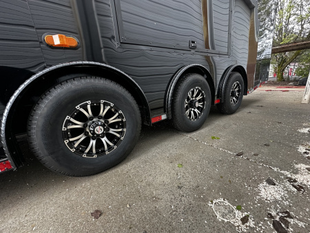 New 2026 Luxe 8.5x28 Race Trailer-Finished Interior-5200LB Triple Torsion-Escape Door-HD Ramp-E Track