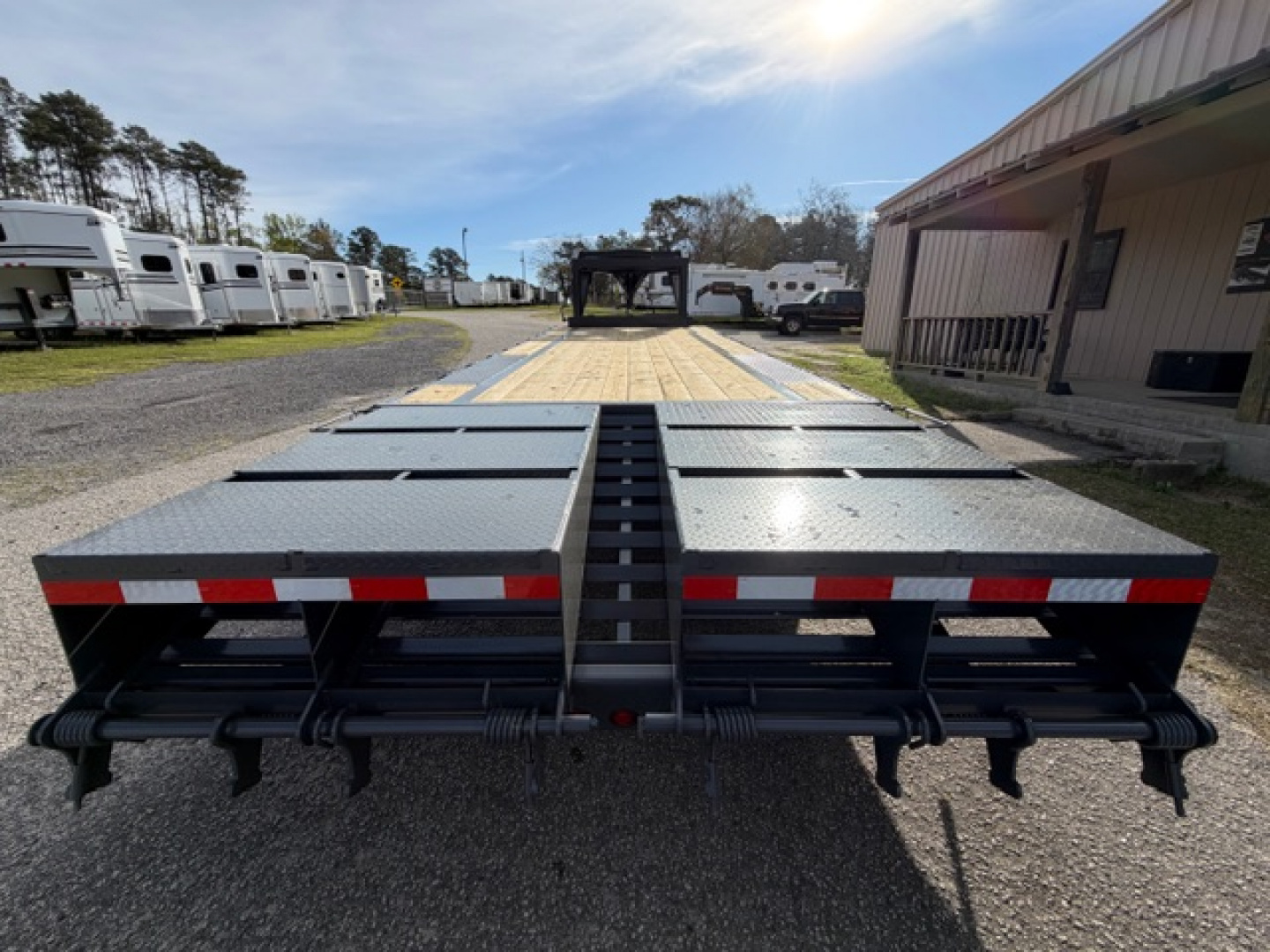 New 2026 Triple Crown Trailers 8X25GOOSENECK Equipment Trailer
