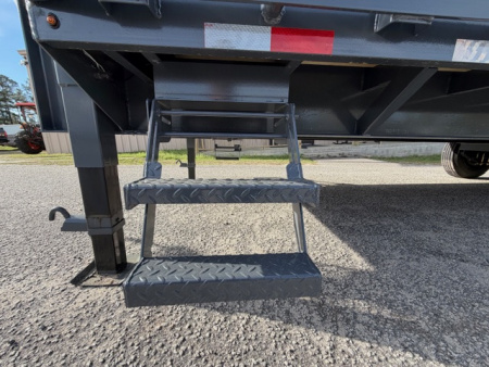New 2026 Triple Crown Trailers 8X25GOOSENECK Equipment Trailer