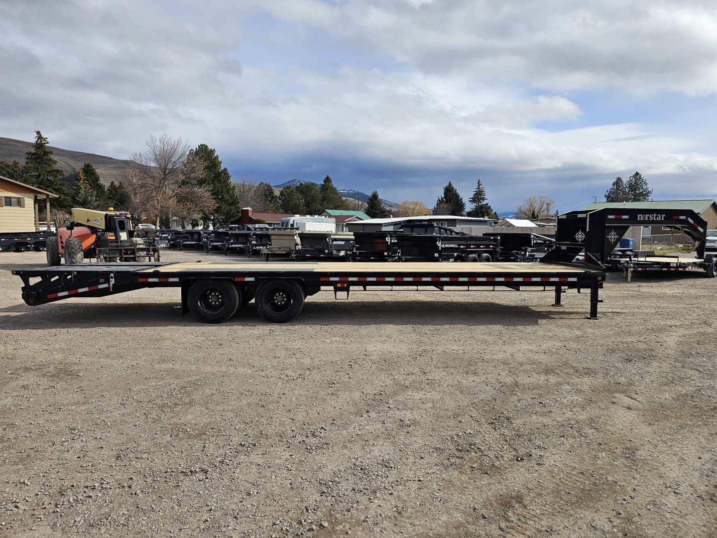 New 2026 Norstar 30' 22k Gooseneck Equipment Trailer