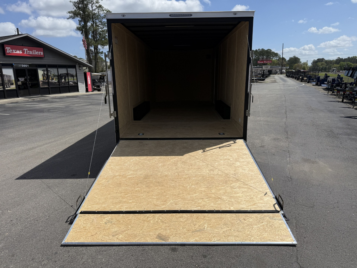 New TX8.5X20TA3 Texas Trailers Cargo / Enclosed Trailer w/ Ramp Door & 48" Side Door
