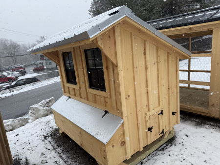New 2026 Miller Mfg 5X6 CHICKEN COOP