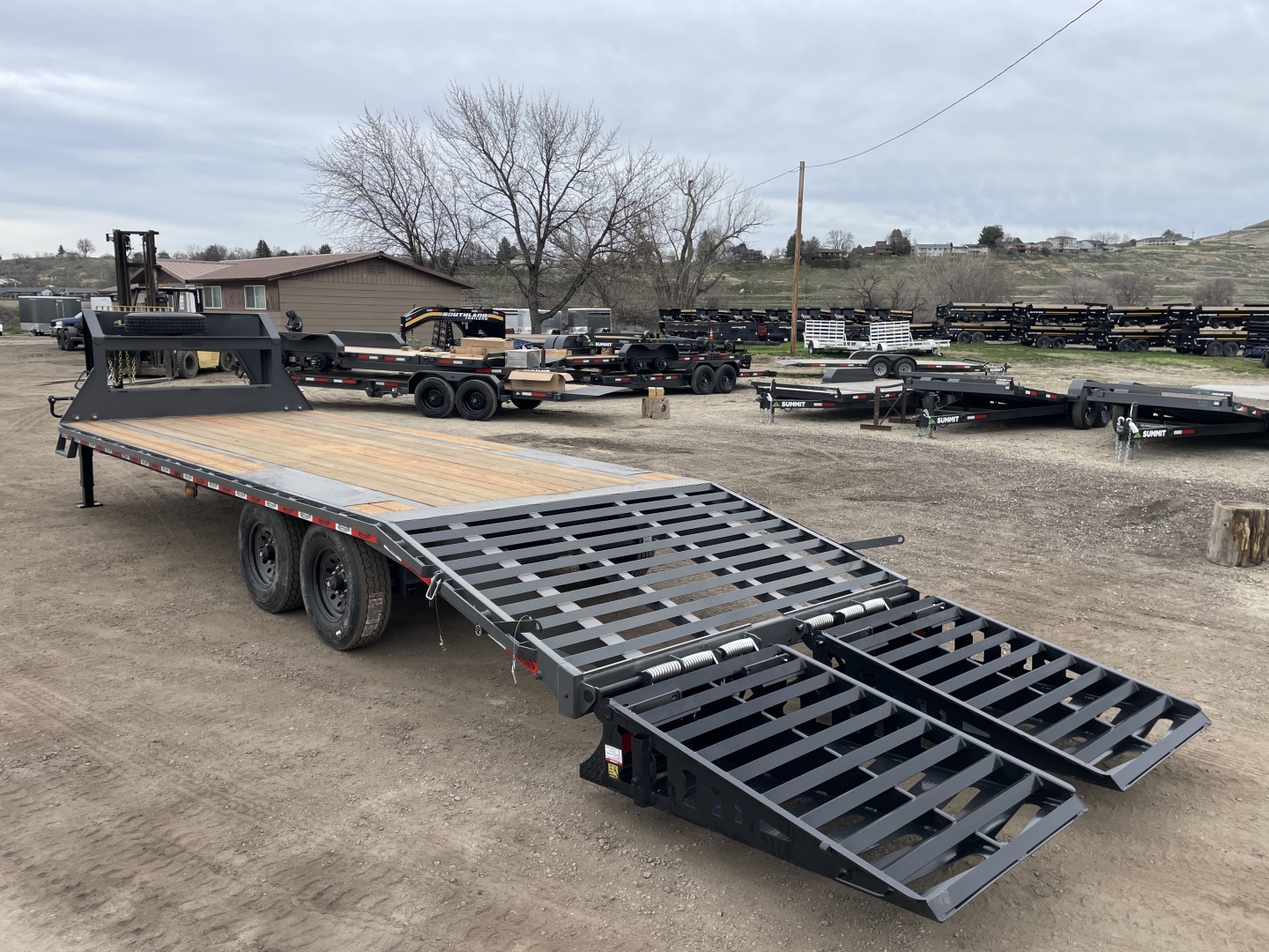New 2026 Dura-Haul 8x20+5 16k Gooseneck Flatbed Trailer