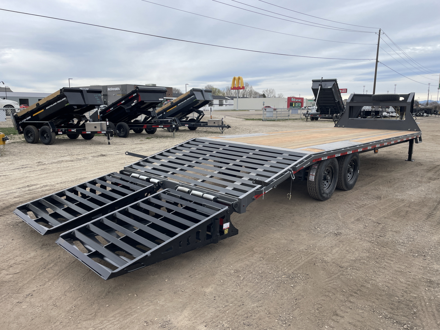 New 2026 Dura-Haul 8x20+5 16k Gooseneck Flatbed Trailer
