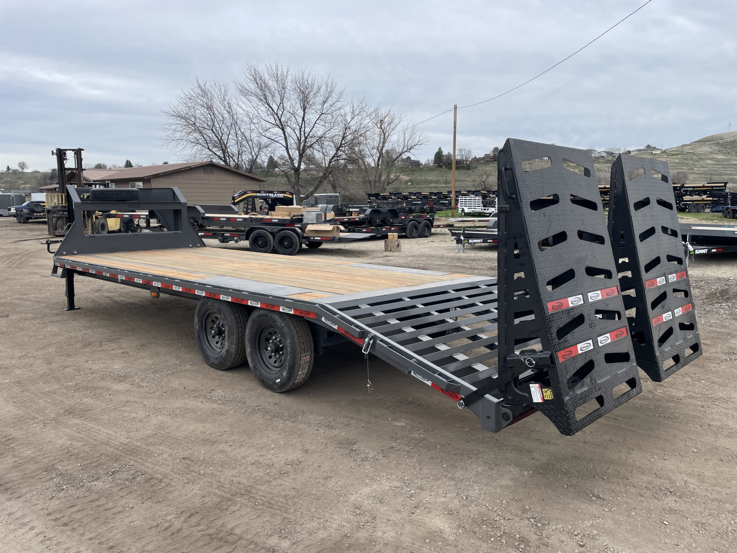 New 2026 Dura-Haul 8x20+5 16k Gooseneck Flatbed Trailer