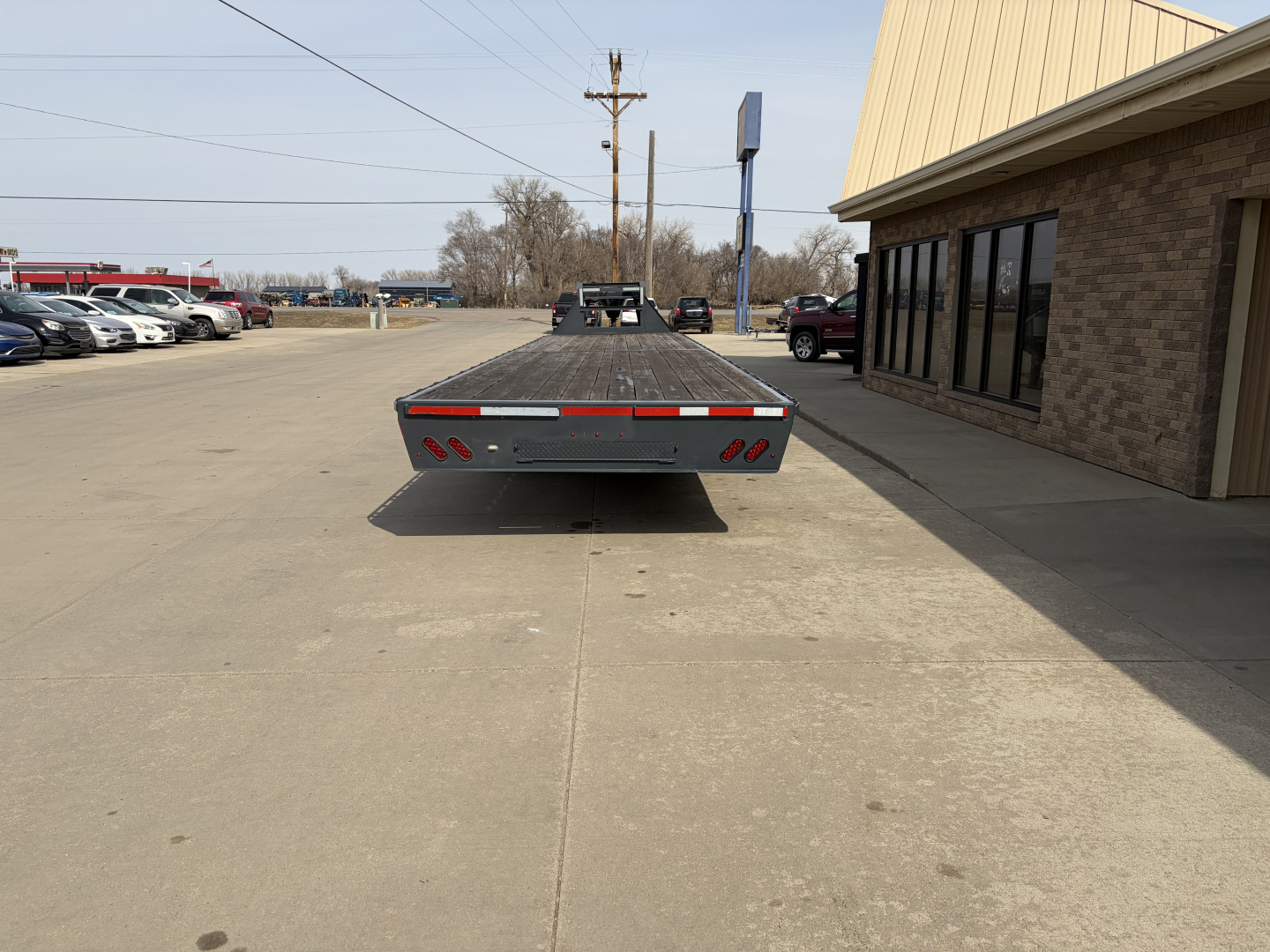 Used 2023 Lamar Trailers Gooseneck Deckover Trailer