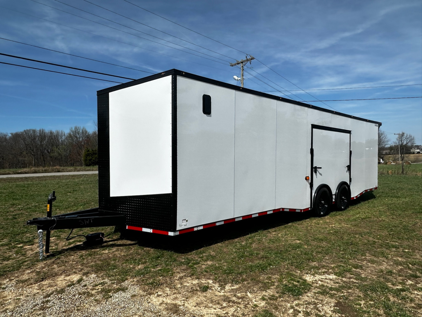 New 2026 Luxe 8.5x28 Race Trailer - Finished Interior- 7000lb Spread Torsion - Full Escape Door-Removable Fender