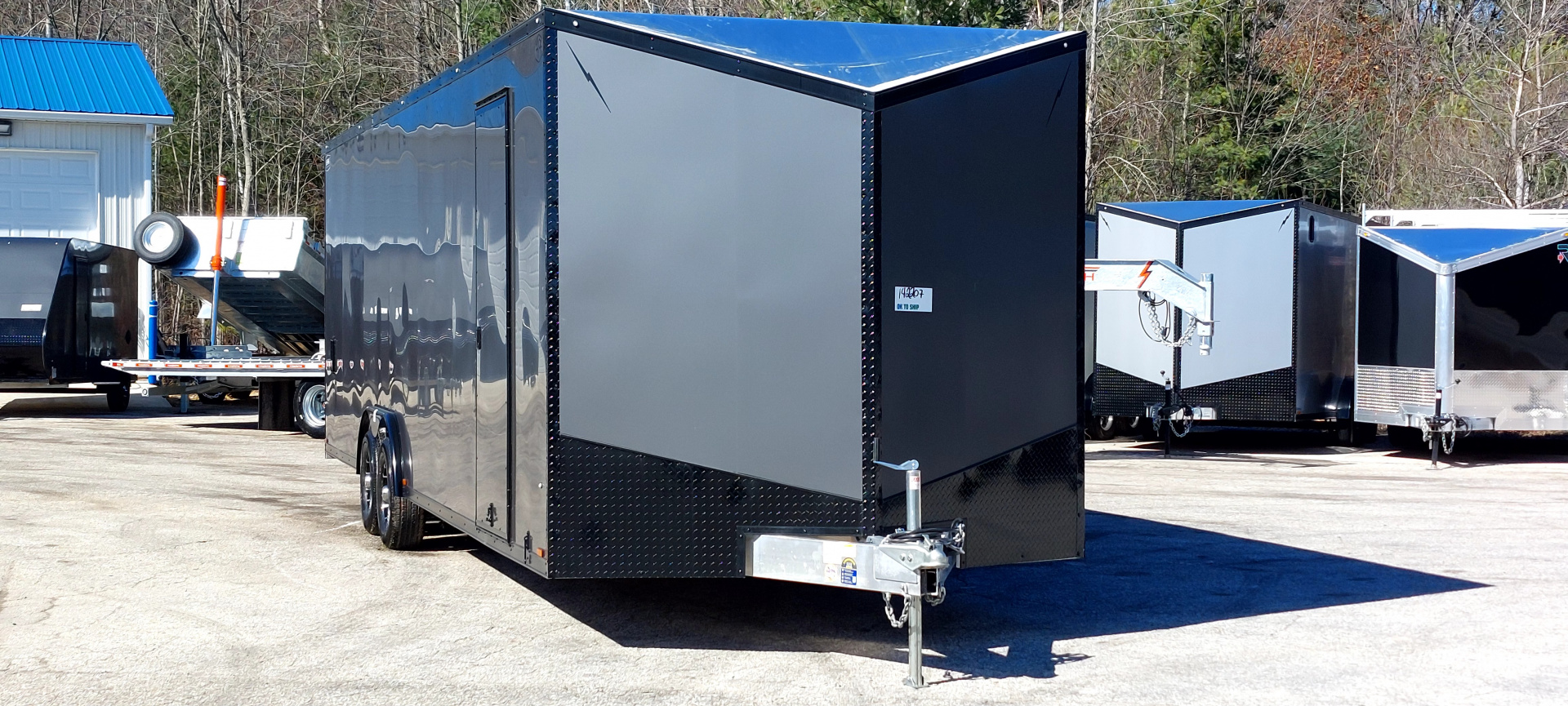 New 8 X 28 +2' VNOSE CAR HAULER ENCLOSED ALL ALUMINUM 5200# AXLES 2026 LIGHTNING