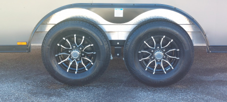 New 8 X 28 +2' VNOSE CAR HAULER ENCLOSED ALL ALUMINUM 5200# AXLES 2026 LIGHTNING