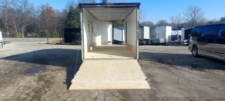 New 8' X 24 + 4 ENCLOSED CAR HAULER W/ SNOW PACKAGE SIDE ESCAPE DOOR ALL ALUMINUM 2026 LIGHTNING