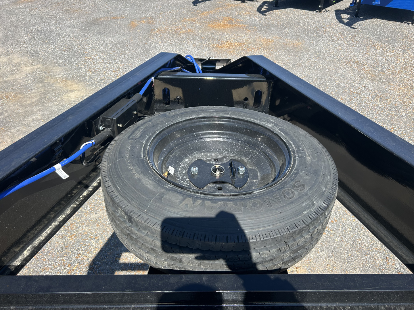 New 2026 Load Trail 102"X30' 16K Hydraulic Dovetail Gooseneck Trailer