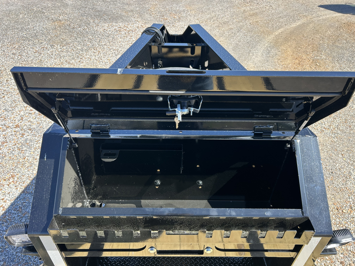 New 2026 MAXXD Gooseneck Flatbed Trailer | 102" x 28' 30K GVWR