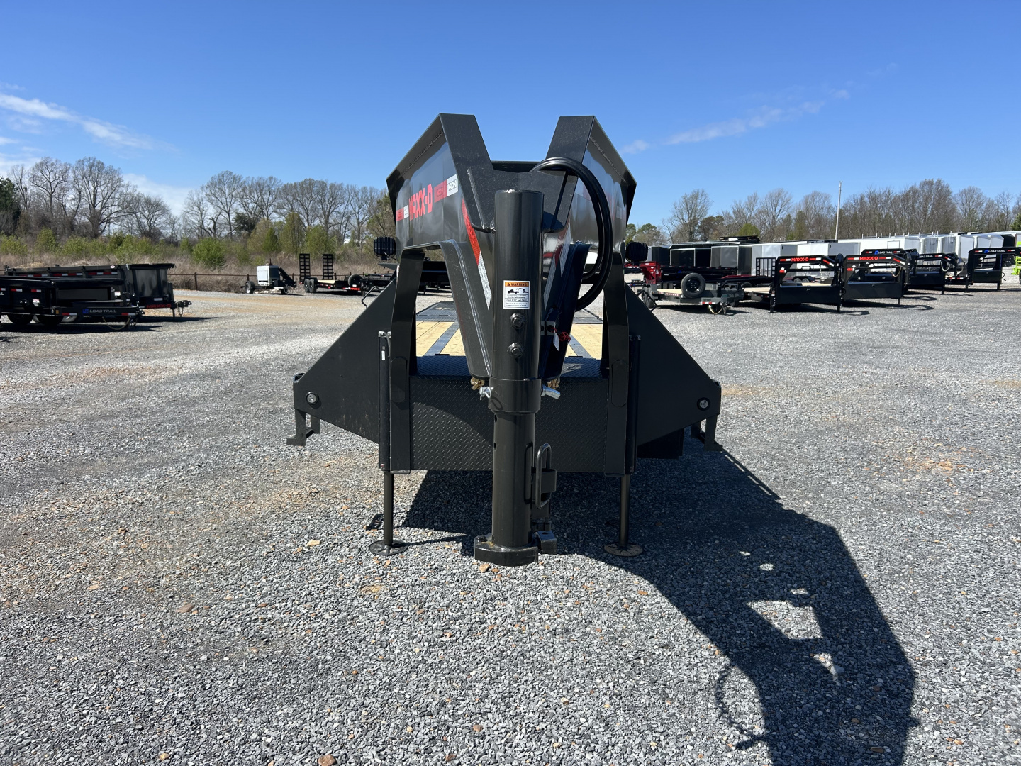 New 2026 MAXXD Hydraulic Dovetail Gooseneck Trailer | 32' x 102' 25K GVWR