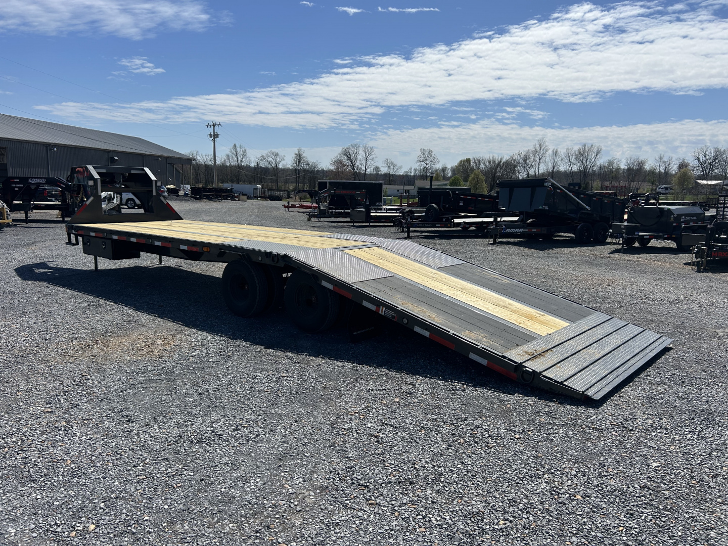 New 2026 MAXXD Hydraulic Dovetail Gooseneck Trailer | 32' x 102' 25K GVWR
