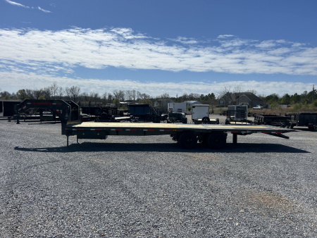 New 2026 MAXXD Hydraulic Dovetail Gooseneck Trailer | 32' x 102' 25K GVWR